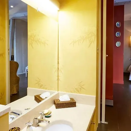 Saint Sulpice's Nest - Stylish Studio In Apartment